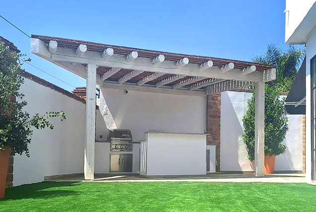 Pergola rustica en Genoveses, Cabo de Gata, Almería