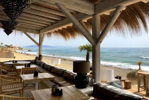 Pérgola independiente de madera con tejado a 2 aguas para barbacoa en Vera, Almería 