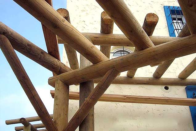 Pergola en madera autoclave para enredadera