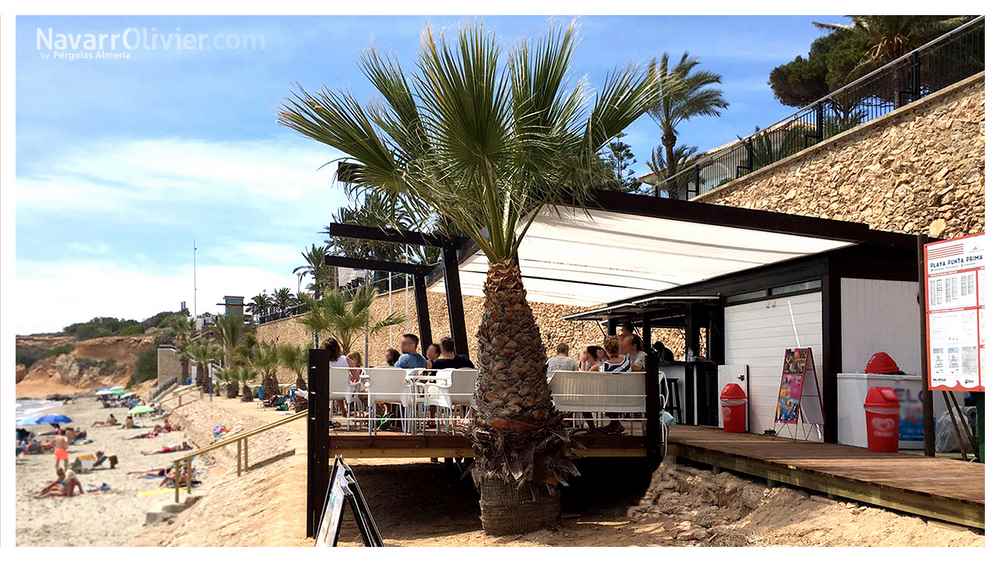 Chiringuito de madera con pérgola en alicante