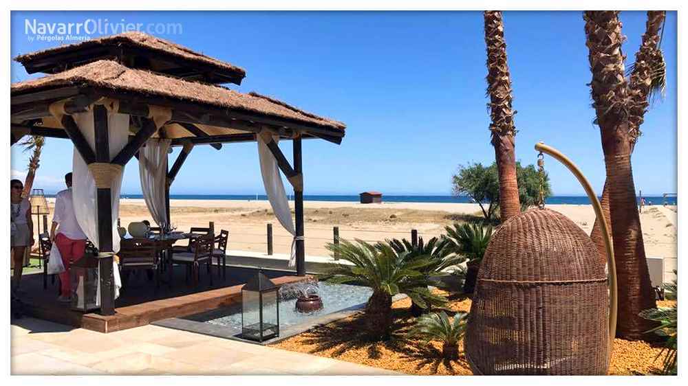 Pergolas y accesorios para hosteleria de playa