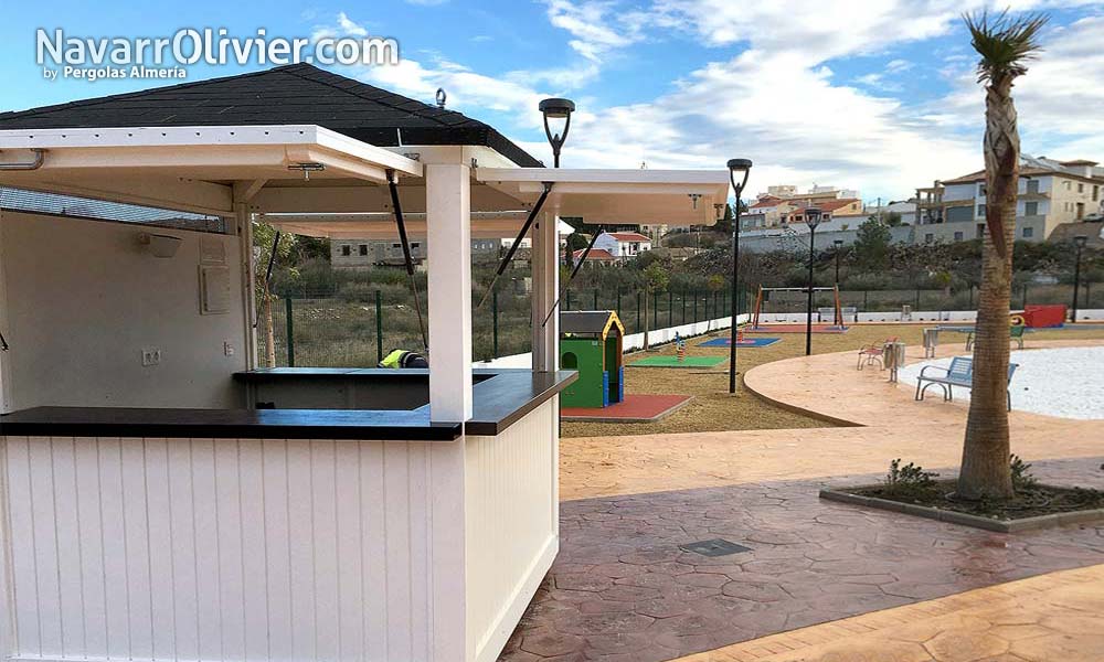 Caseta madera desmontable para quiosco de parque infantil